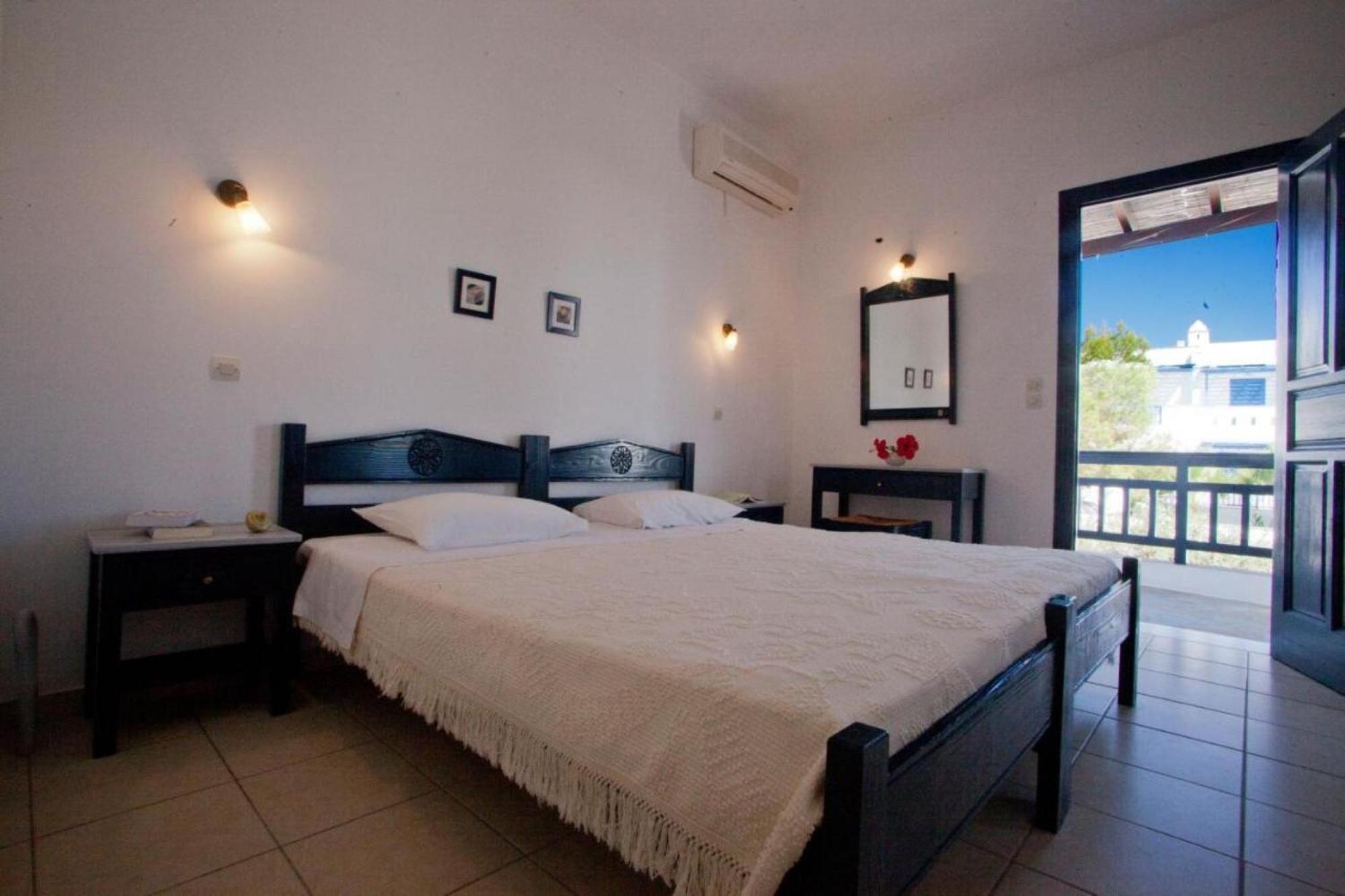 Elisso'S Philoxenia Aparthotel Agios Prokopios  Exterior photo
